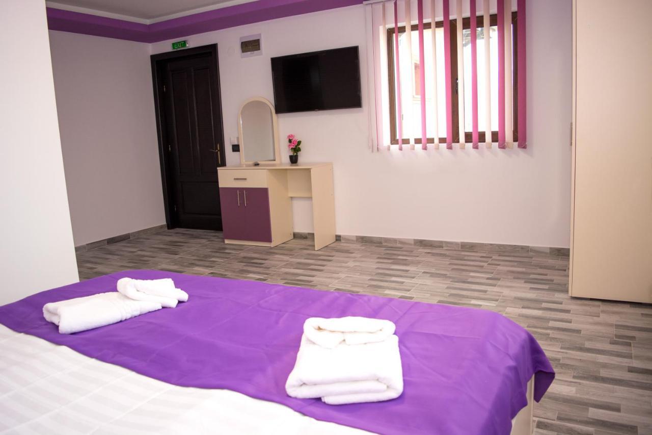 Casa Erk Bed and Breakfast Călimăneşti Eksteriør billede