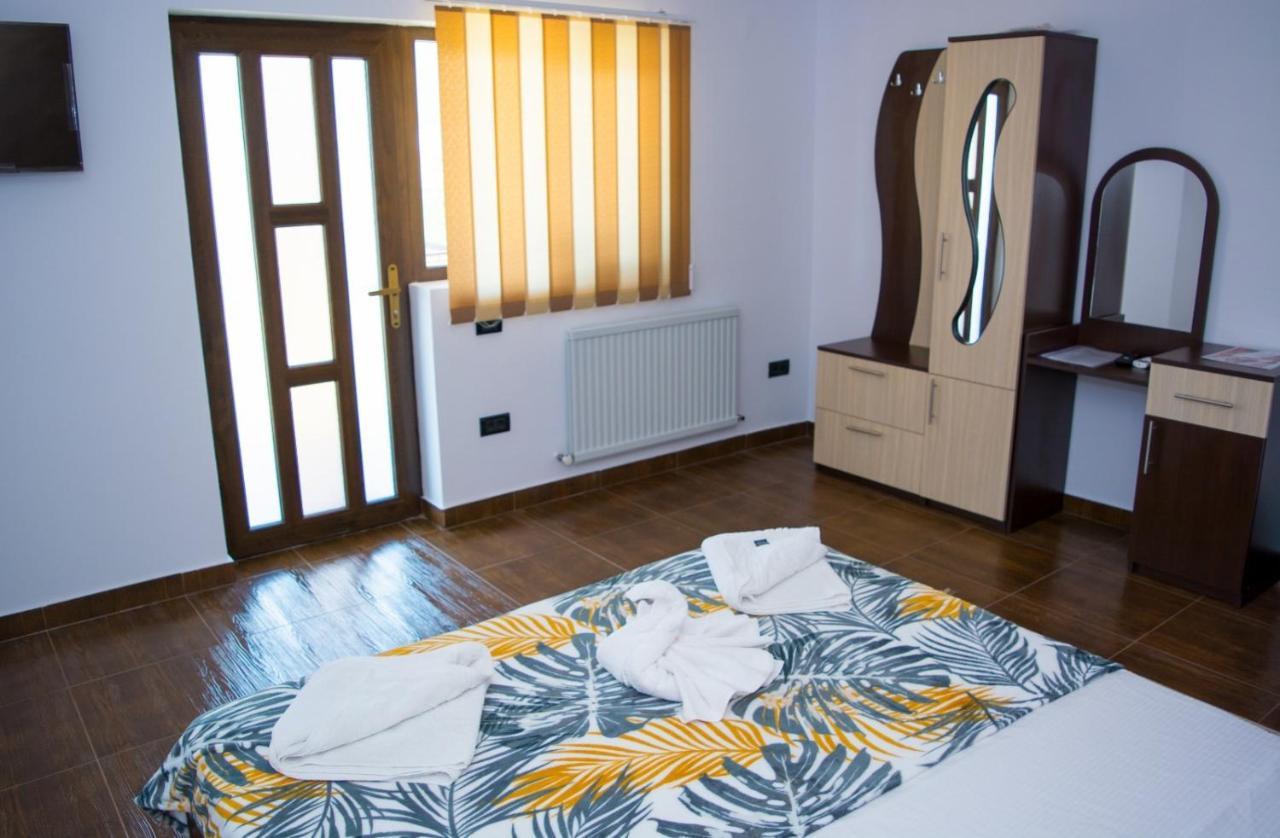 Casa Erk Bed and Breakfast Călimăneşti Eksteriør billede