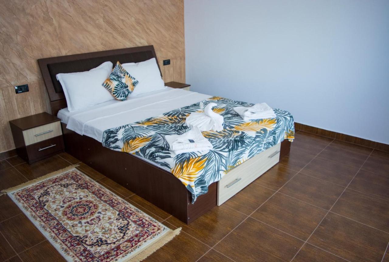 Casa Erk Bed and Breakfast Călimăneşti Eksteriør billede