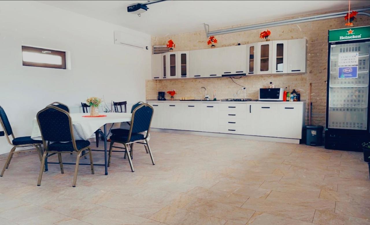 Casa Erk Bed and Breakfast Călimăneşti Eksteriør billede