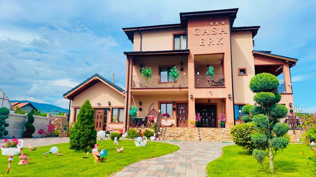 Casa Erk Bed and Breakfast Călimăneşti Eksteriør billede