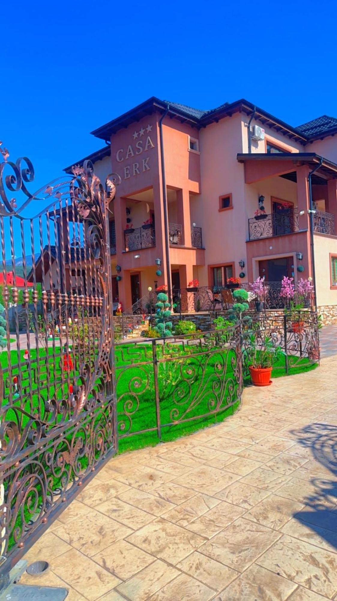 Casa Erk Bed and Breakfast Călimăneşti Eksteriør billede