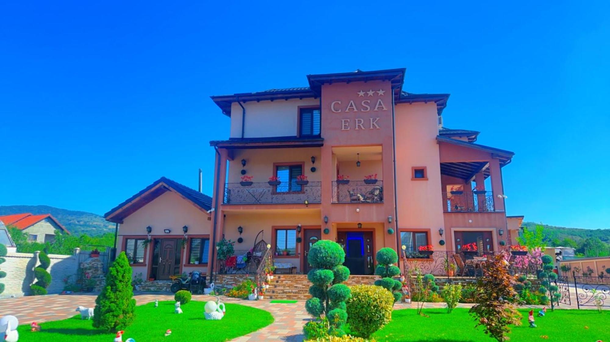 Casa Erk Bed and Breakfast Călimăneşti Eksteriør billede