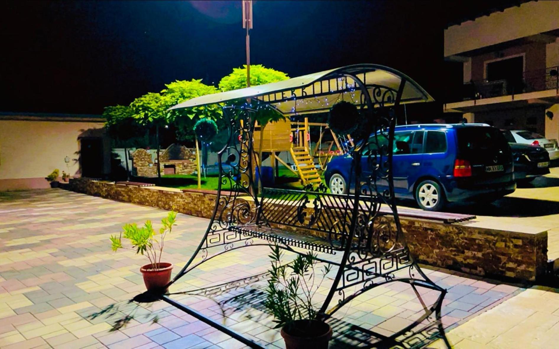Casa Erk Bed and Breakfast Călimăneşti Eksteriør billede
